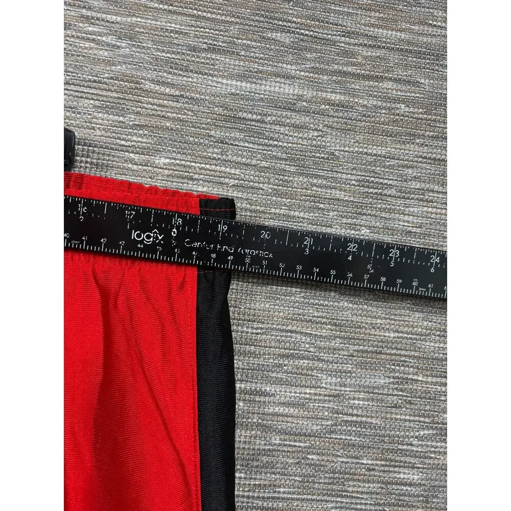 Cincinnati Bearcats Shorts Mens Size M Red NCAA Basketball Jordan Jumpman Logo